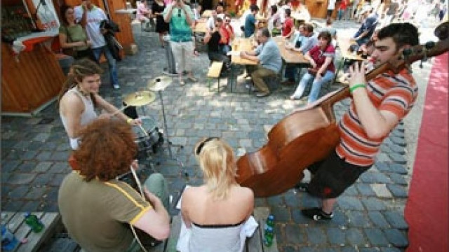 Roots Kompakt