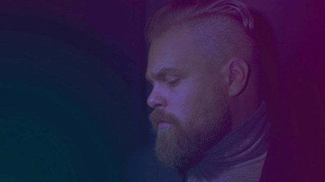 Com Truise