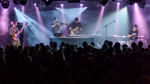 Emancipator Ensemble (US), IALAZ live