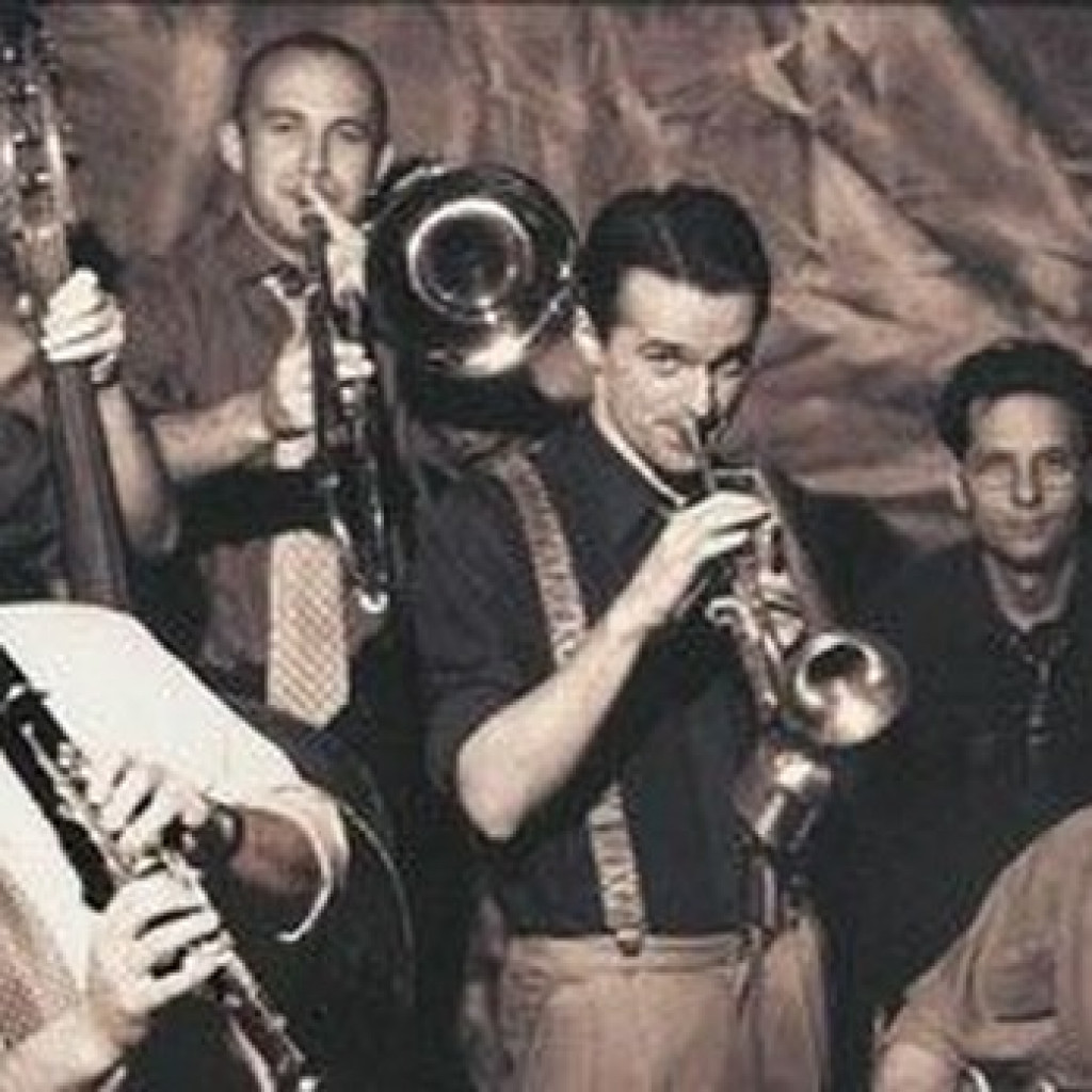 Hot Jazz Band (H) - A38 Ship