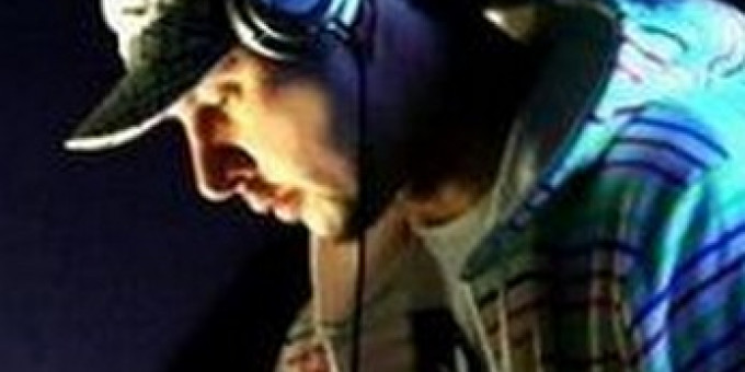 CONCERT HALL! Roofterrace: Sikztah, Space Monkey, Max Factor, Bergi & Svindler