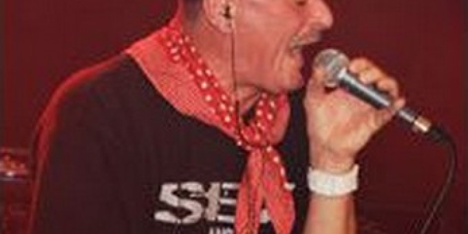 Beatrice (+ vendég a klasszikus Beatrice legendás gitárosa, Lugosi László), Lopunk