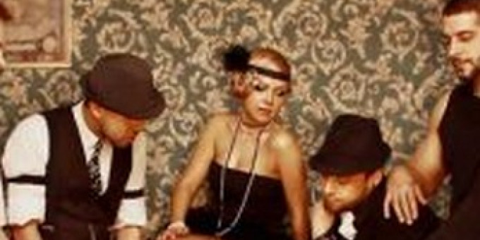 The Big Bunny Hall Swinger Club, Gutting Revue 