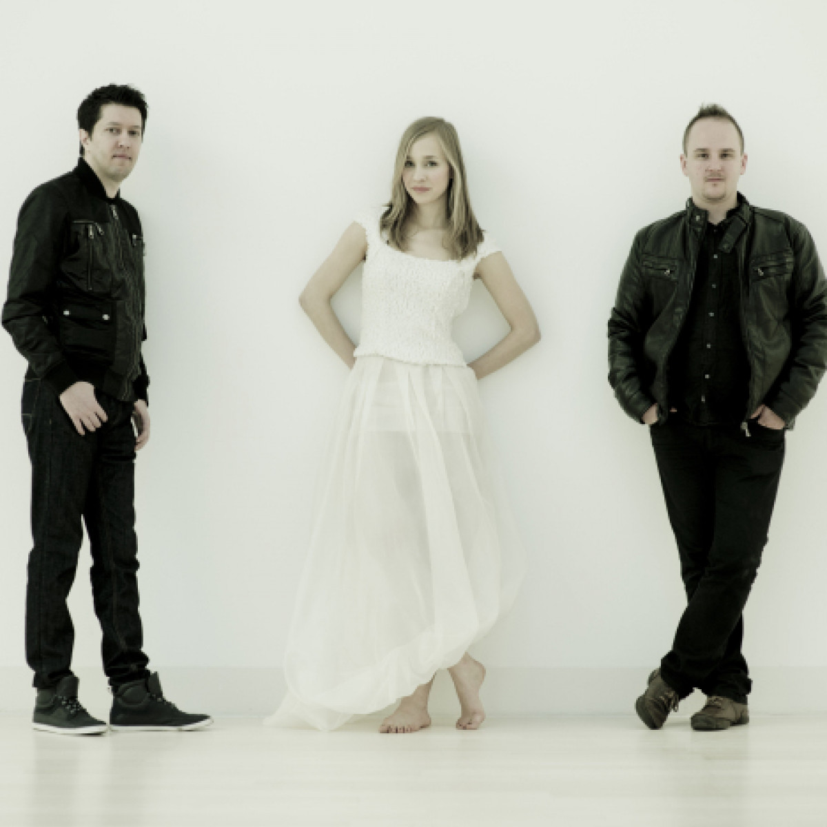 Elektronic theatre BinJip A38 Ship