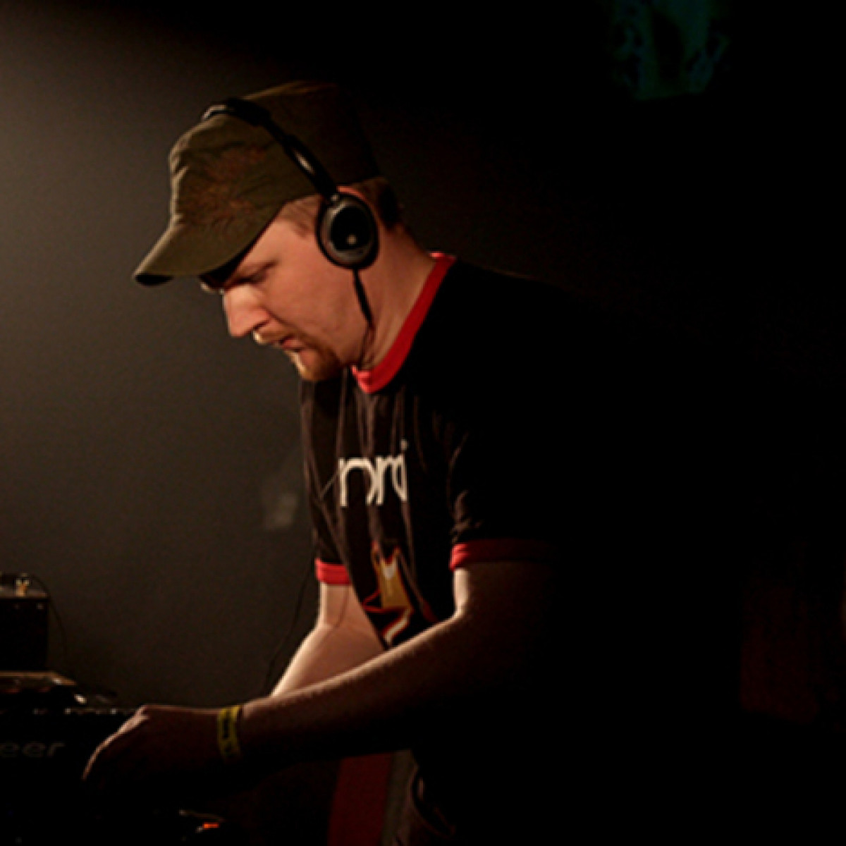 Current value measure. Current value. dylan drum and bass. mix da bass limewax. intelligent dnb atr.