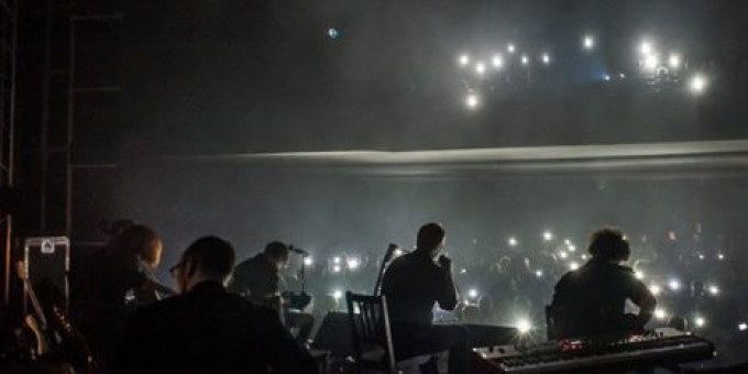 Esti Kornél (akusztikus koncert)