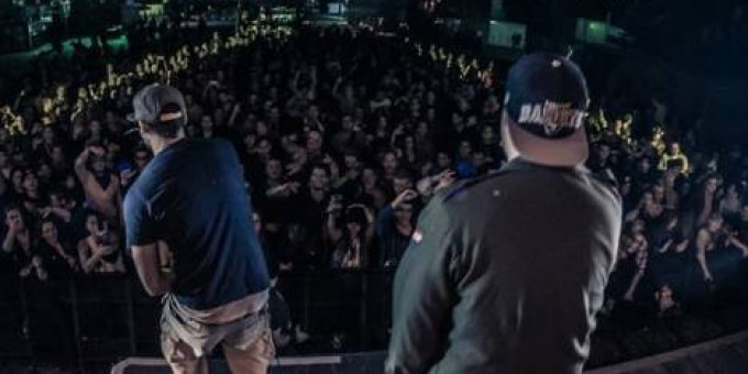 Akkezdet Phiai, NB "Belépő" lemezbemutató