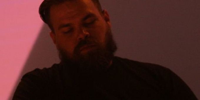 Com Truise (US)