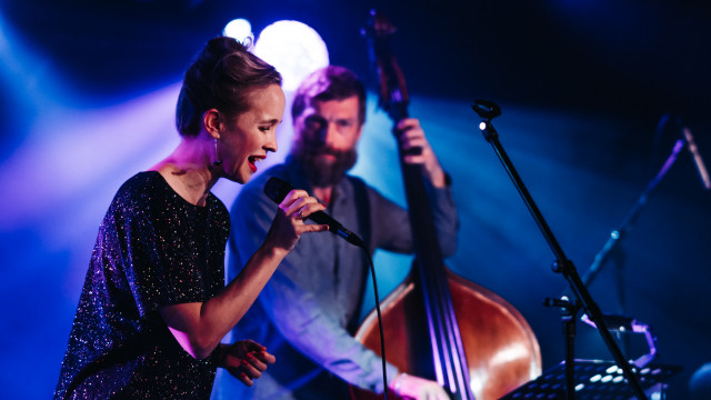 Harcsa Veronika - Gyémánt Bálint Quartet, Schmieds Puls