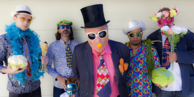 Tudósok, N.O.M. (RU) 