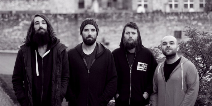 PestiEstek: Tangled Thoughts of Leaving (AU), Labirinto (BR)