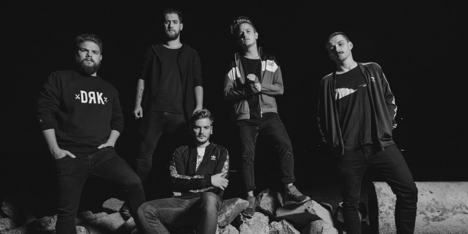 Új időpont: AWS -  Vissza a múltba II. (Kint a Vízből, Fekete Részem)