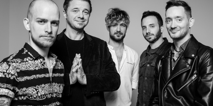 Nemzeti Összetartozás Napja: The Carbonfools, Loyal Apples' Club