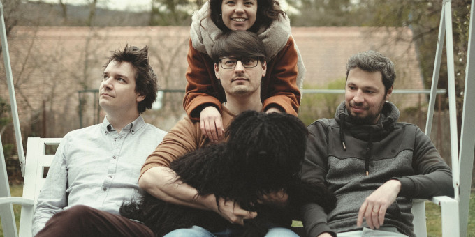 Meztelen Diplomaták