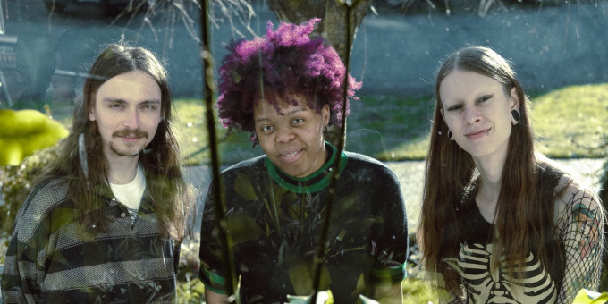 Black Ends (US), Turn Signals, Lelee (SI)