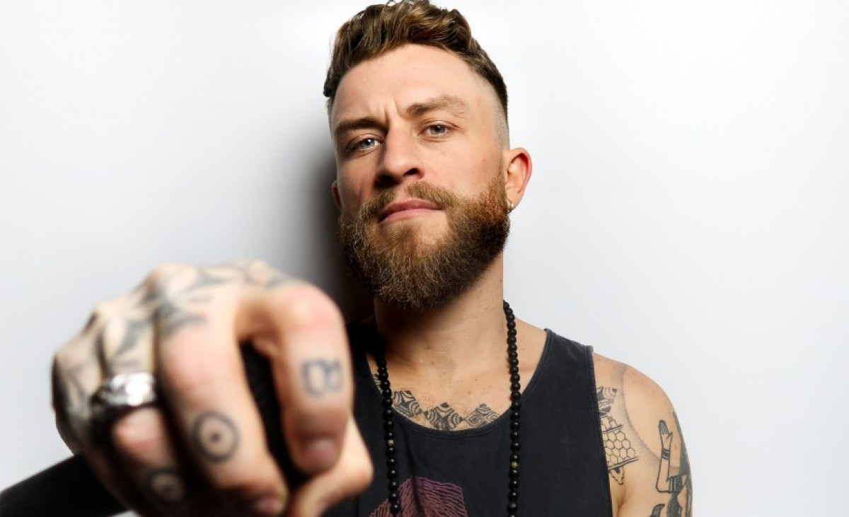 Dub FX (UK) - A38 Hajó