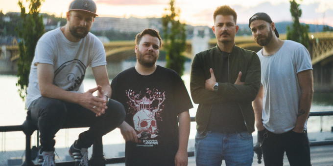 Autopilot, Sosevolt, The Gigiz