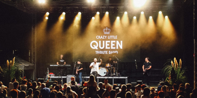 Crazy Little Queen, DJ MG