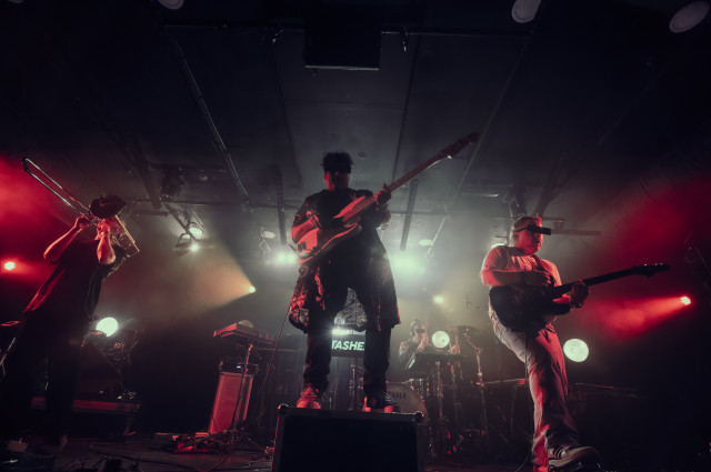 EarthJam feat NovaN, Tasheeno (AT)