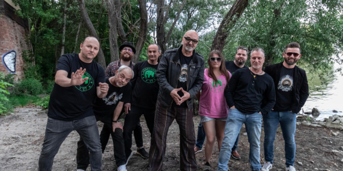 Marley 81 - Ladánybene 27 and friends