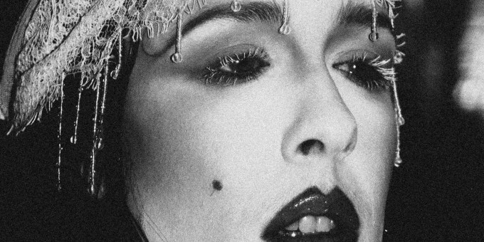 Allie X (CA)