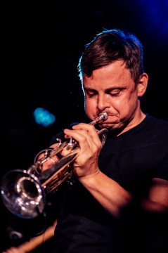 Barabás Lőrinc Quartet f. Erik Truffaz: Miles 100