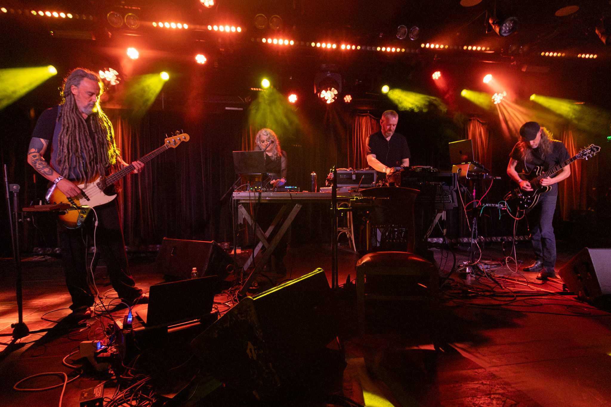 The Kilimanjaro Darkjazz Ensemble (NL), Mansur (NL)