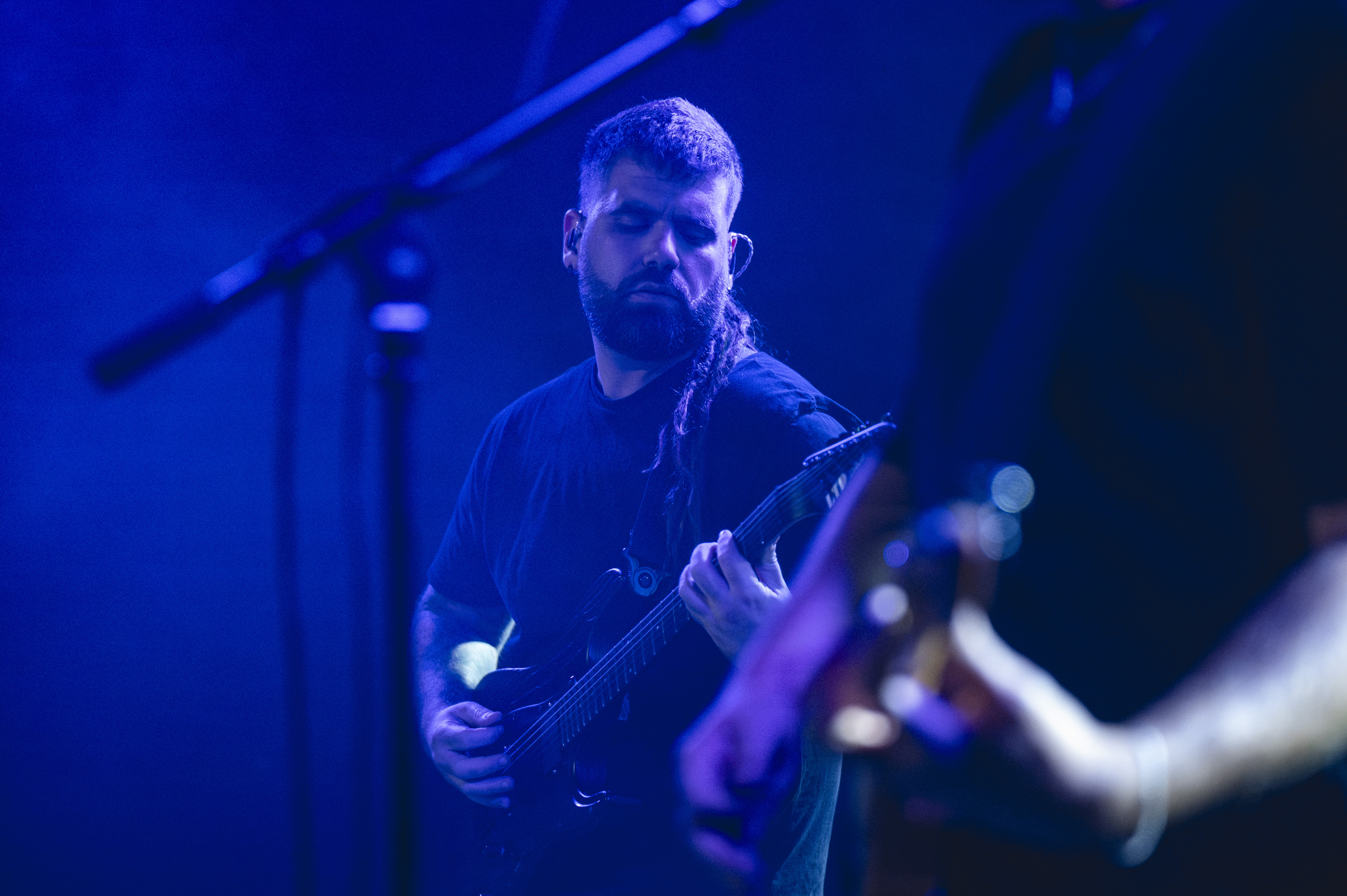 Darkways (ES), vendég: denevér