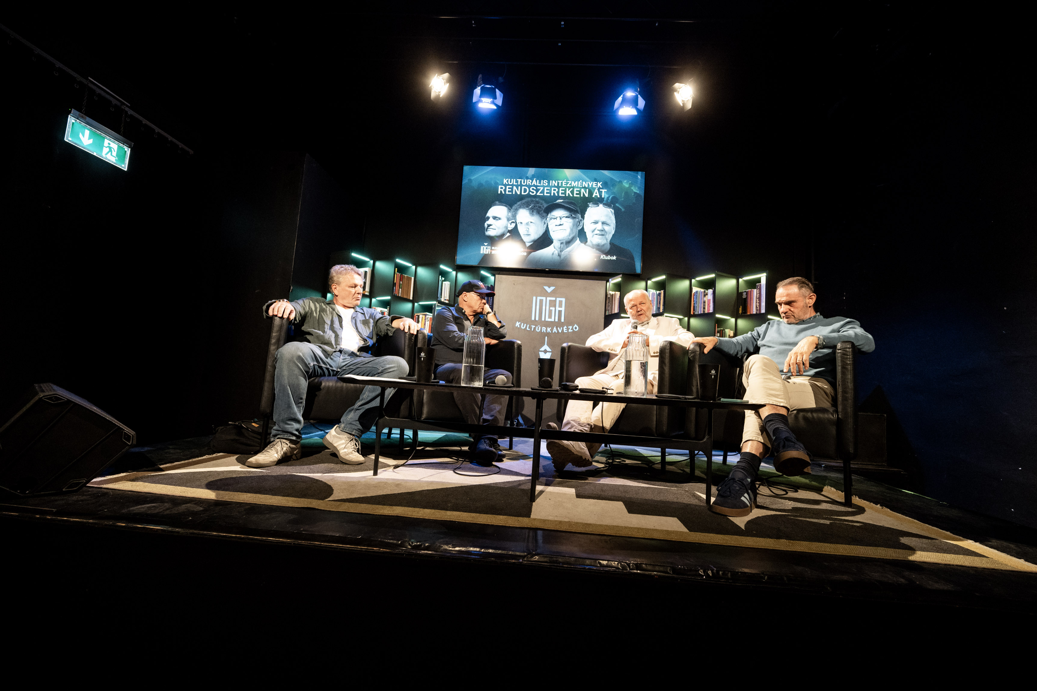 Kulturális Intézmények Rendszereken Át: Klubok