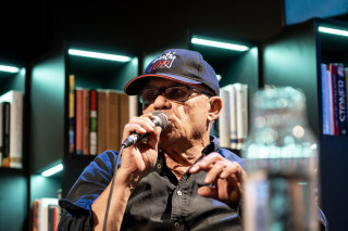 Kulturális Intézmények Rendszereken Át: Klubok