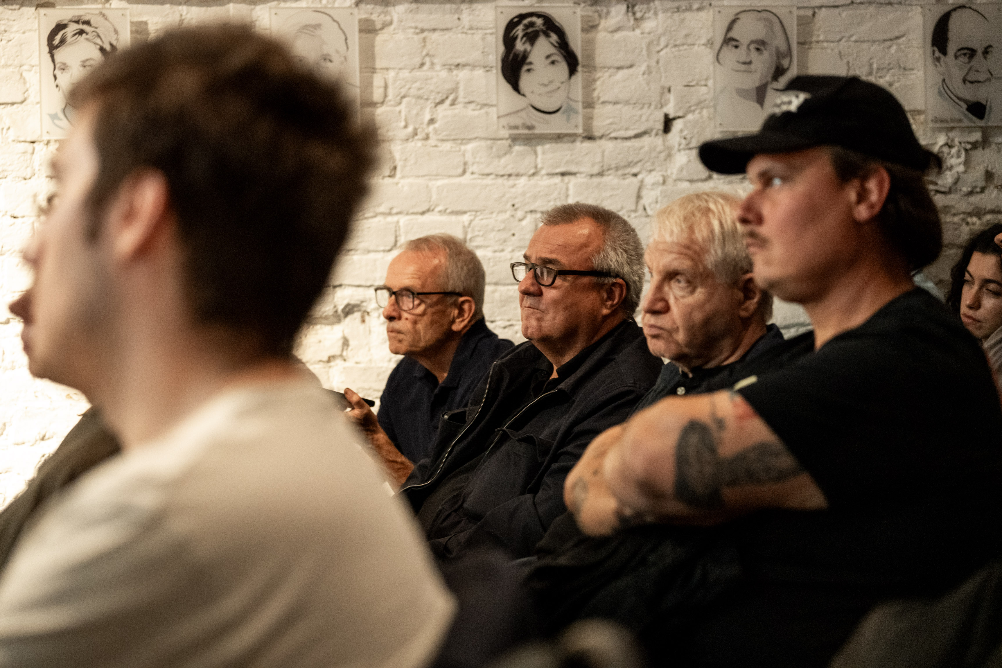 Kulturális Intézmények Rendszereken Át: Klubok