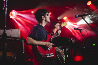 The Qualitons - Őszi nagykoncert, Eskimo Lunettes
