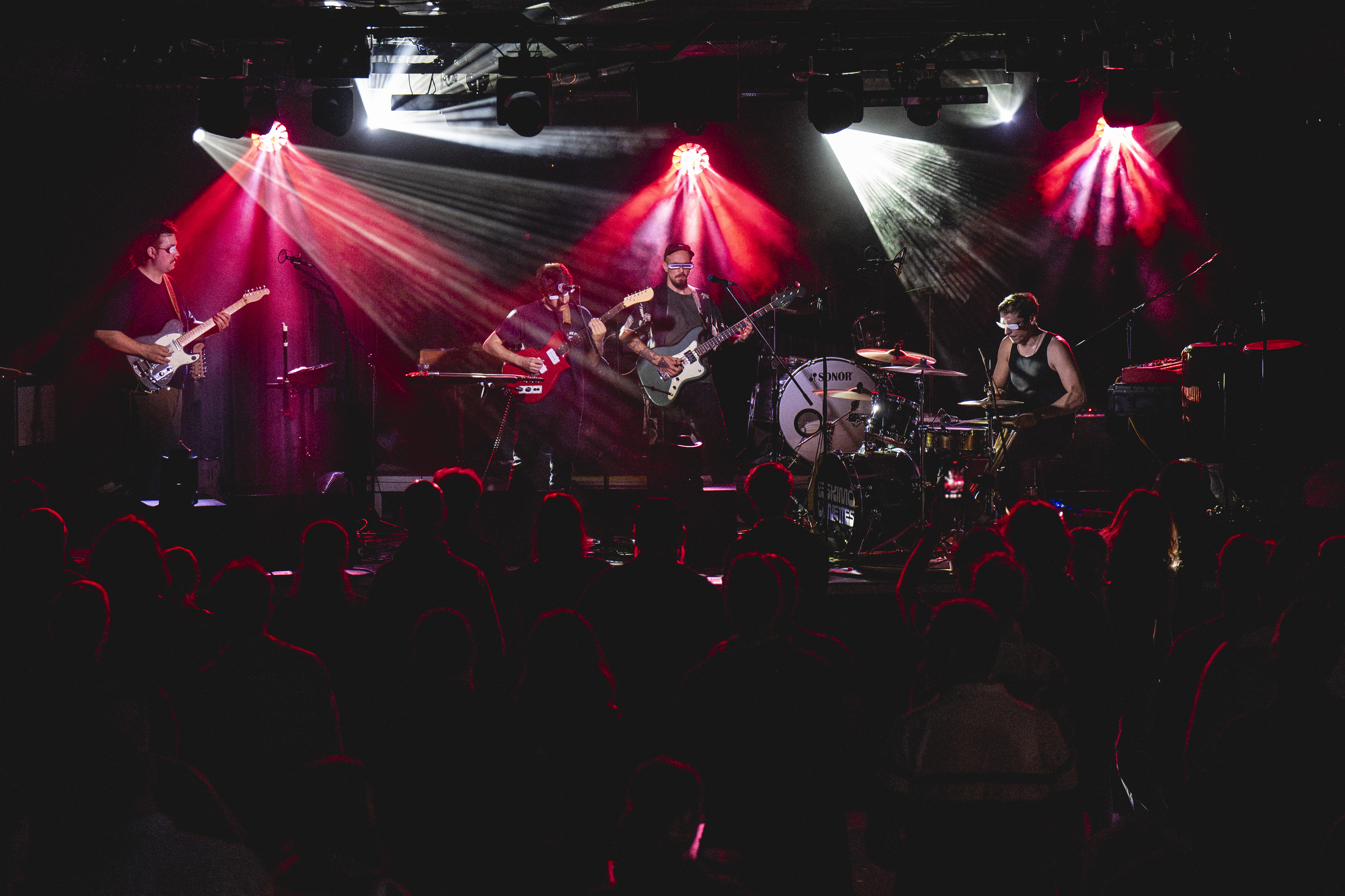 The Qualitons - Őszi nagykoncert, Eskimo Lunettes