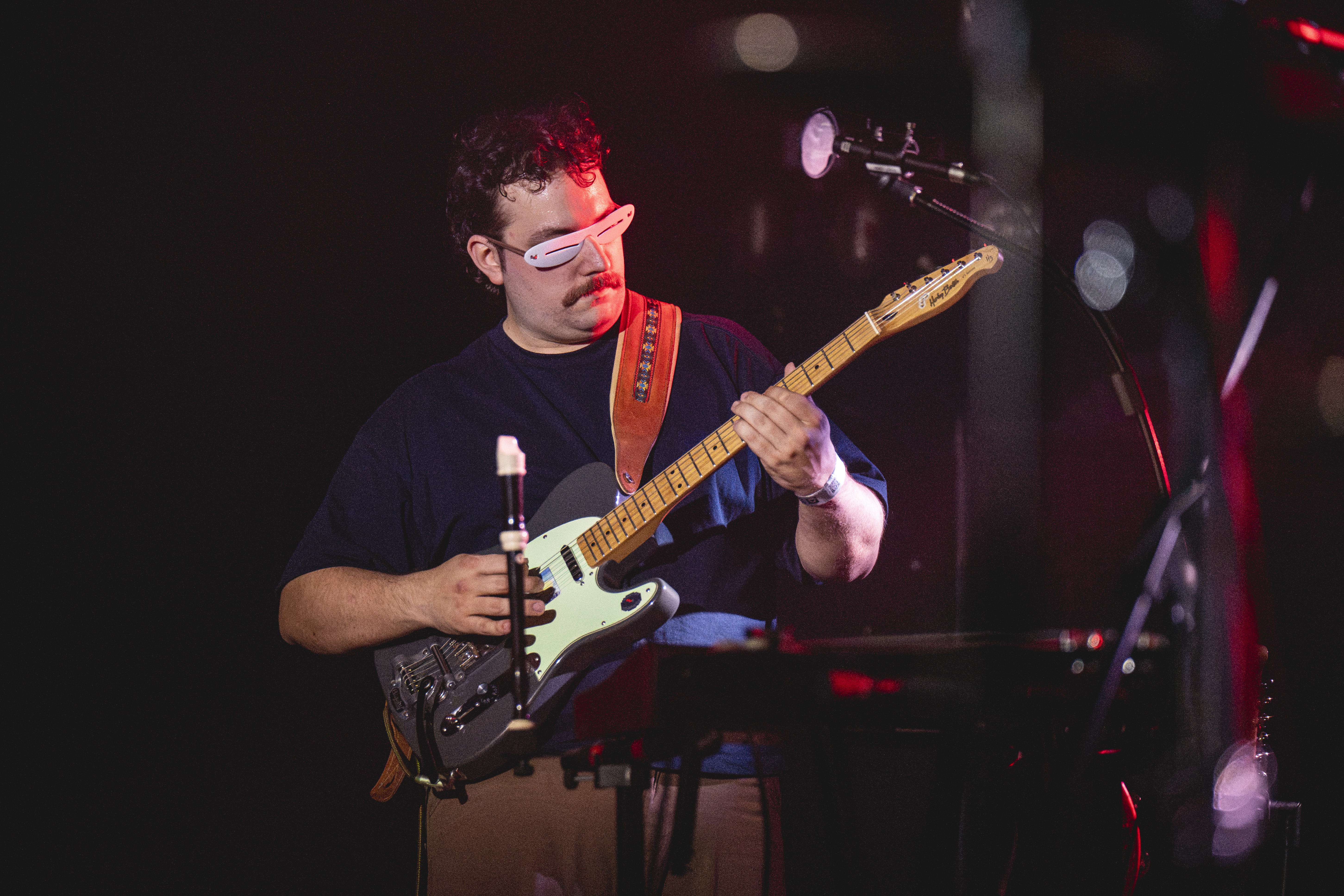 The Qualitons - Őszi nagykoncert, Eskimo Lunettes