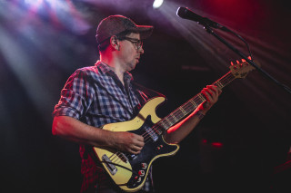 The Qualitons - Őszi nagykoncert, Eskimo Lunettes