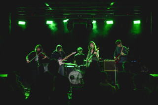 Lucy Kruger & The Lost Boys (ZA), Nanana