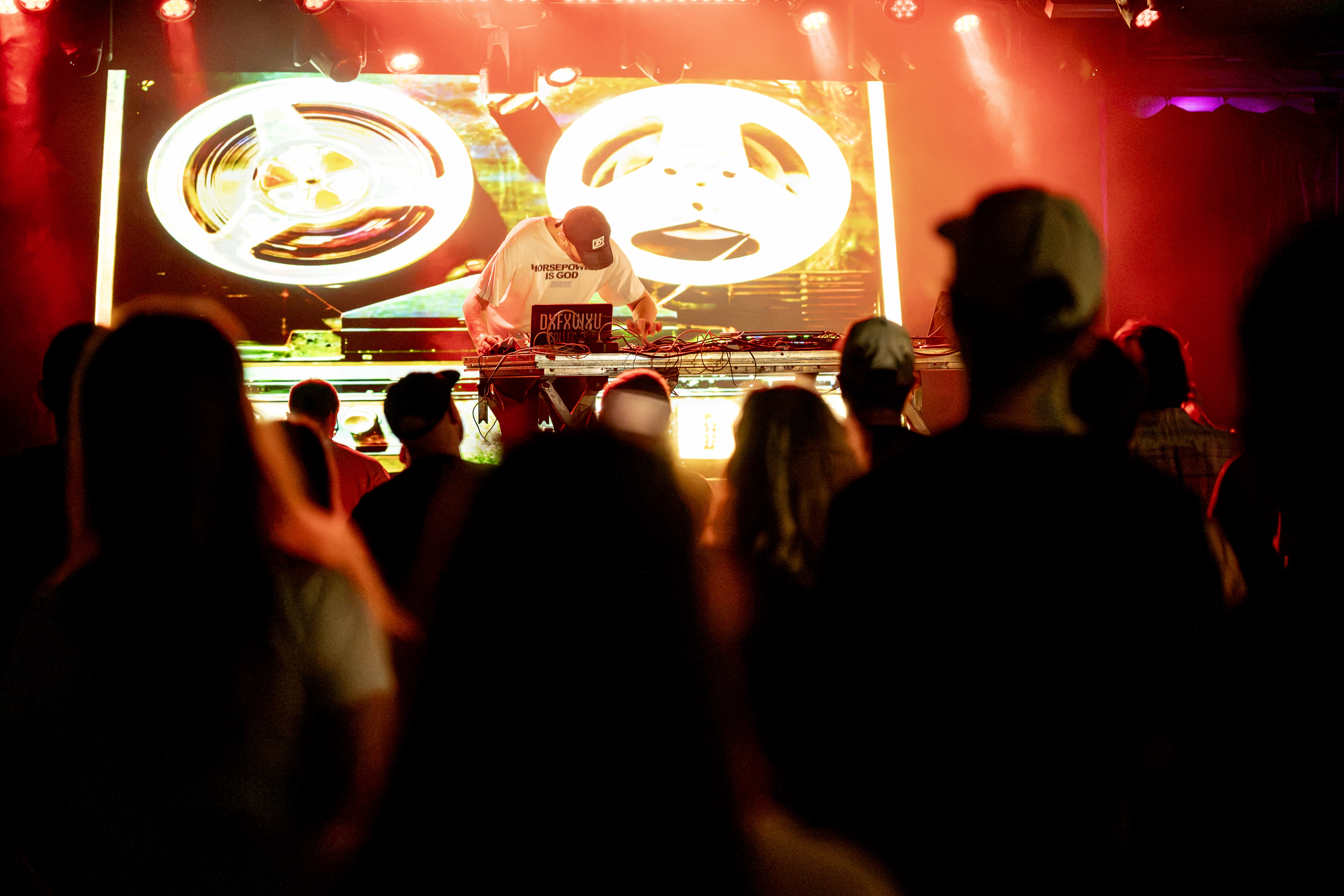 A Telekom Magenta Moments presents: Blockhead (US), Proleter (US), Arms and Sleepers (US)