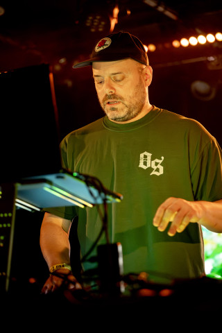 A Telekom Magenta Moments presents: Blockhead (US), Proleter (US), Arms and Sleepers (US)
