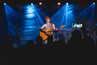 Fink (Live Band, UK), Angela Autumn (US)