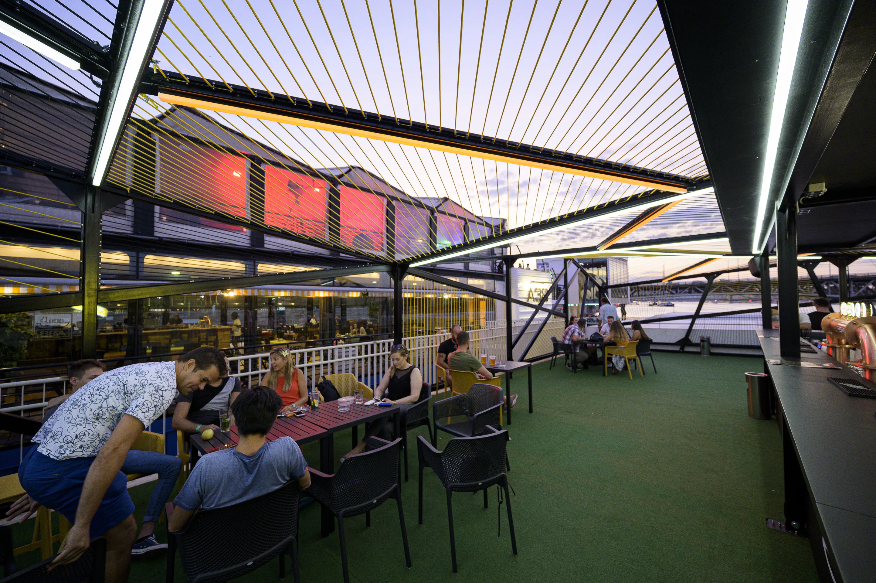 Schweppes terasz
